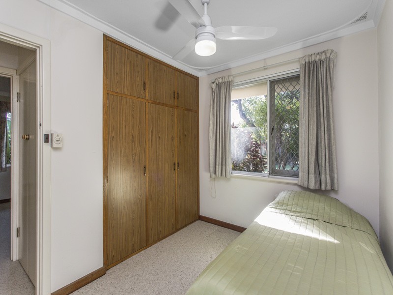 11 Lyndhurst Street, Dianella WA 6059