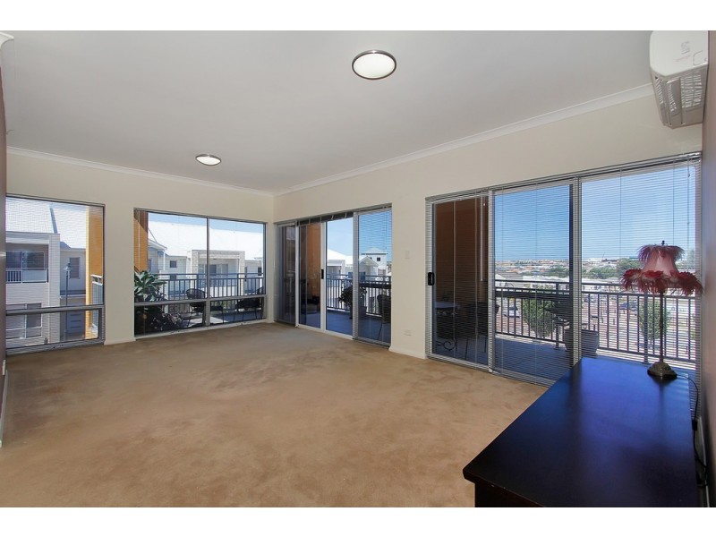 17/10 Pavonia Link, Clarkson WA 6030