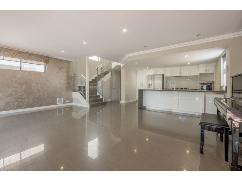 10B Donar Street, Innaloo WA 6018