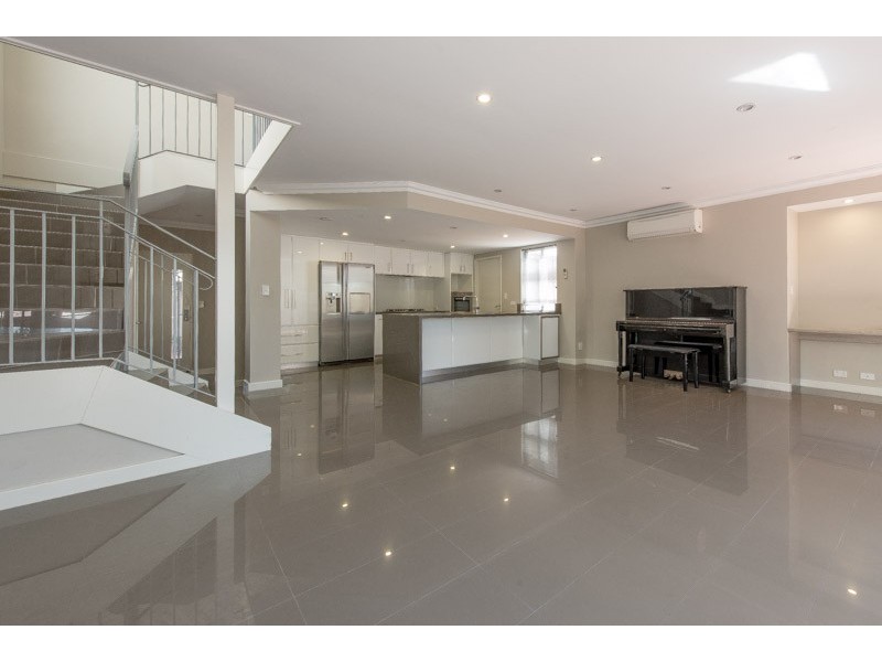 10B Donar Street, Innaloo WA 6018