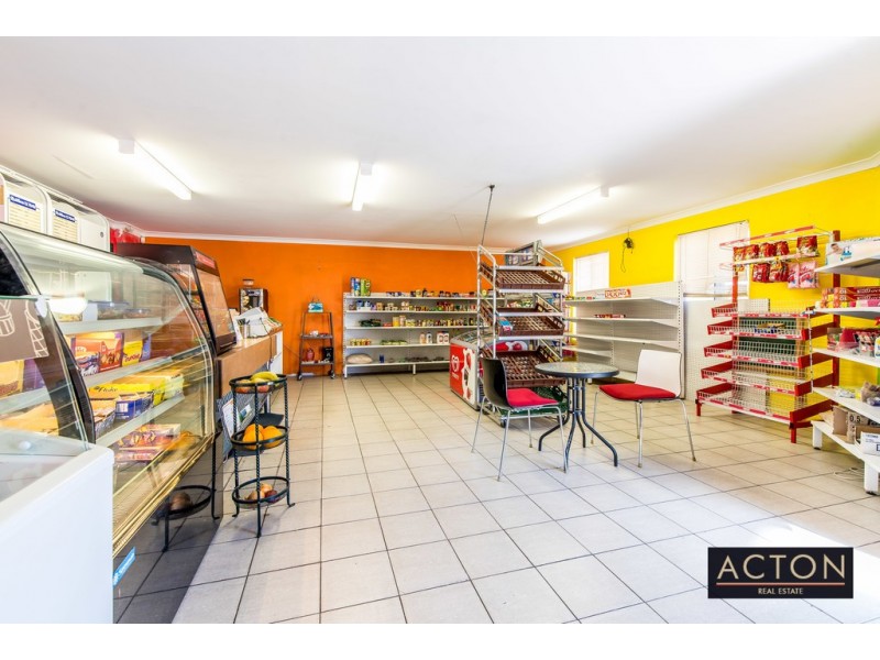 1 Balladong Loop, Carramar WA 6031