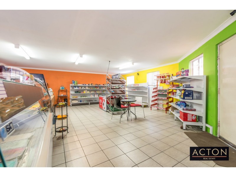 1 Balladong Loop, Carramar WA 6031