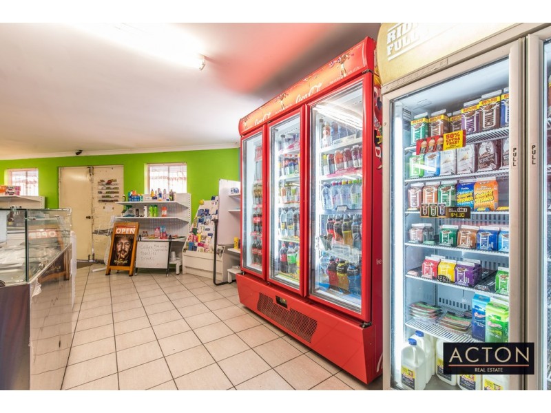 1 Balladong Loop, Carramar WA 6031