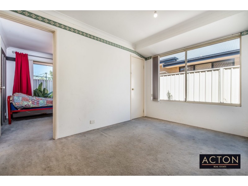 1 Balladong Loop, Carramar WA 6031