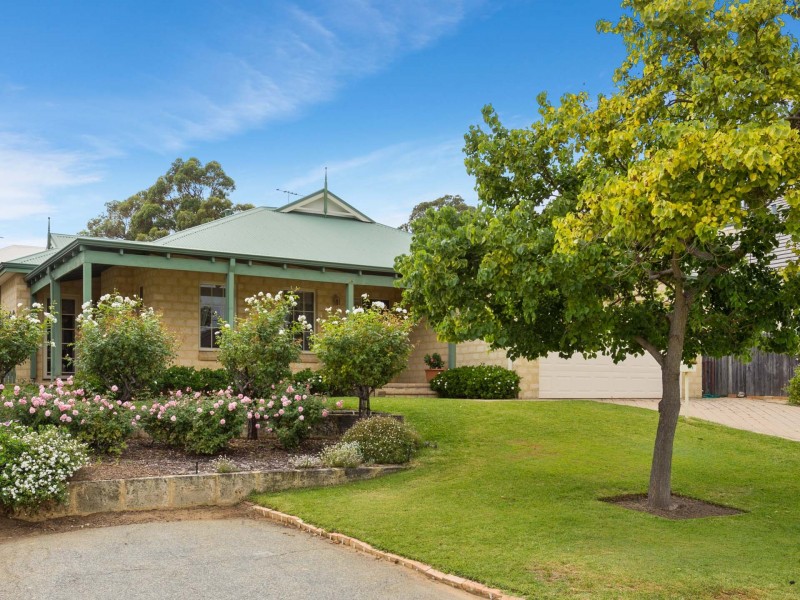 4 Brix Street, Wembley Downs WA 6019