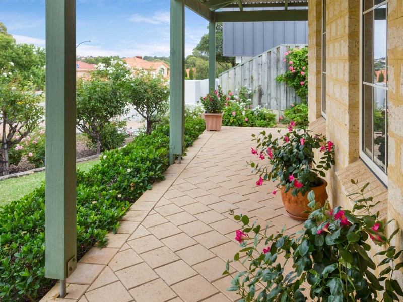 4 Brix Street, Wembley Downs WA 6019