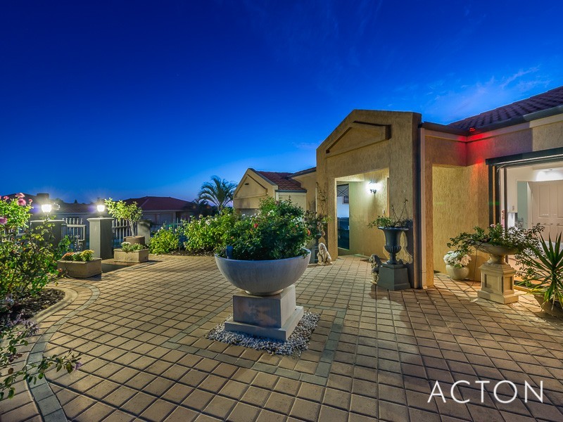 33 Shoalwater Parkway, Iluka WA 6028