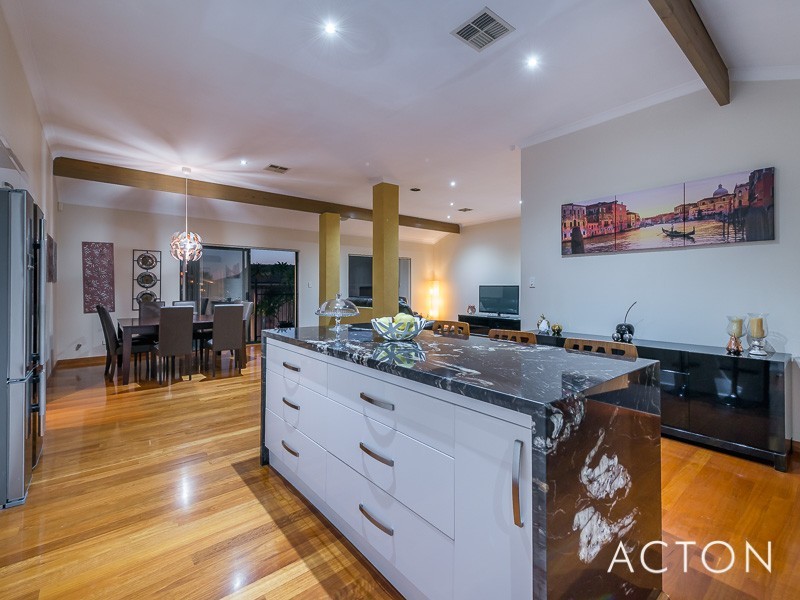 33 Shoalwater Parkway, Iluka WA 6028