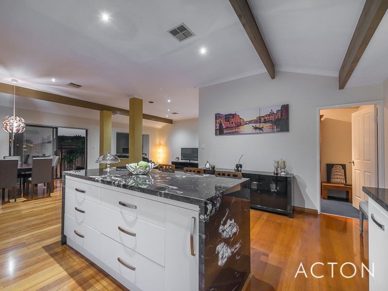 33 Shoalwater Parkway, Iluka WA 6028