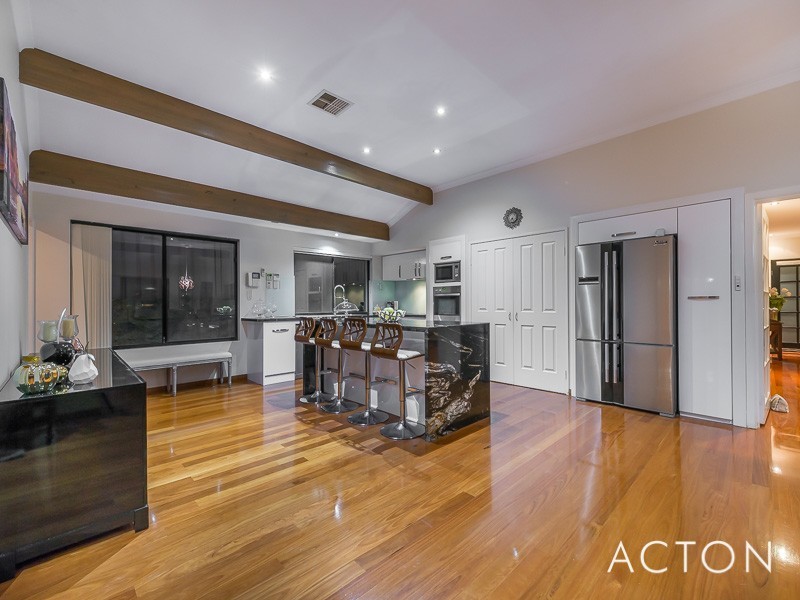 33 Shoalwater Parkway, Iluka WA 6028