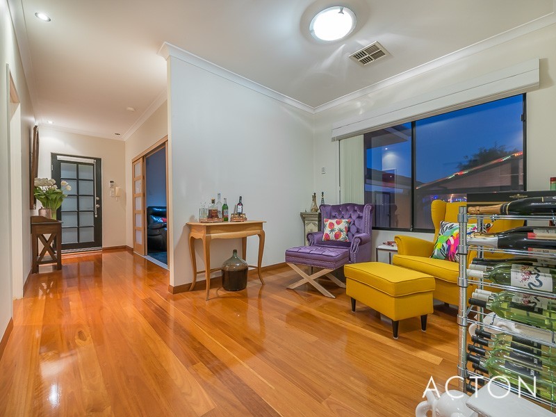 33 Shoalwater Parkway, Iluka WA 6028