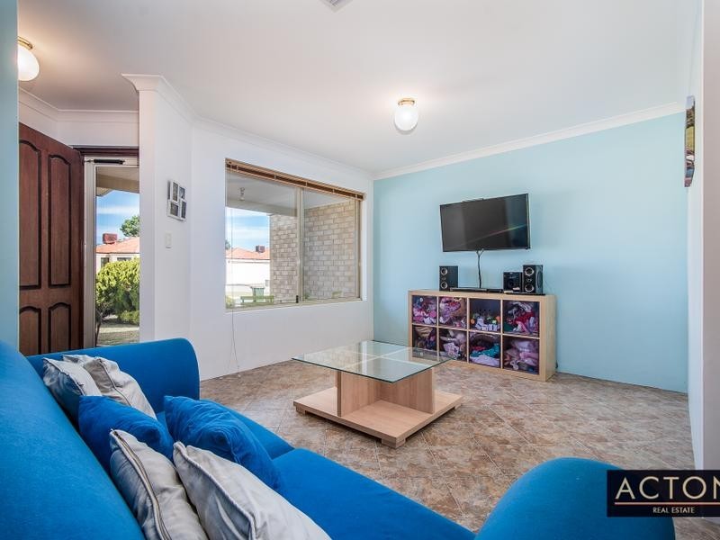11 Dilkera Place, Quinns Rocks WA 6030