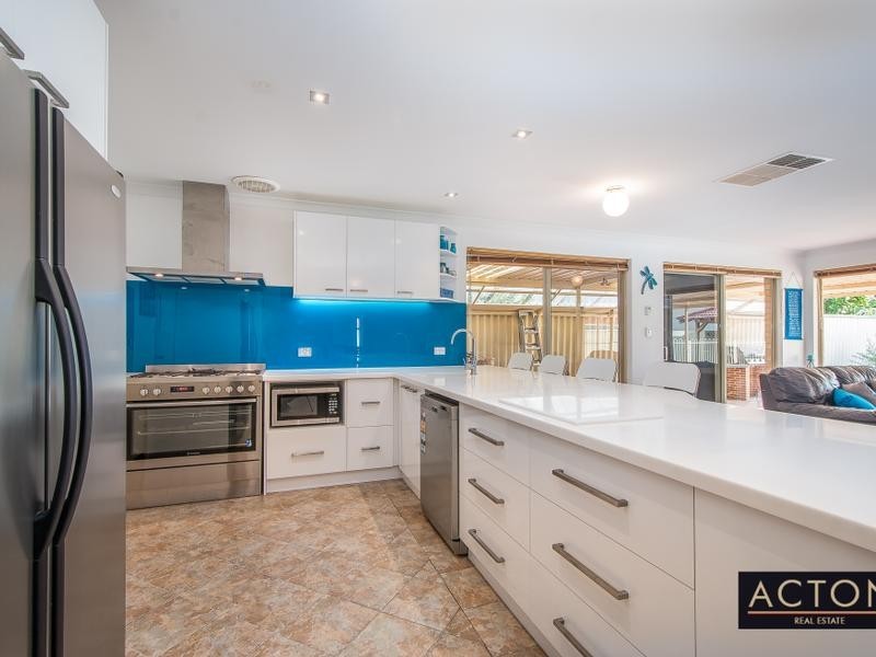 11 Dilkera Place, Quinns Rocks WA 6030