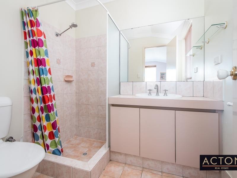11 Dilkera Place, Quinns Rocks WA 6030