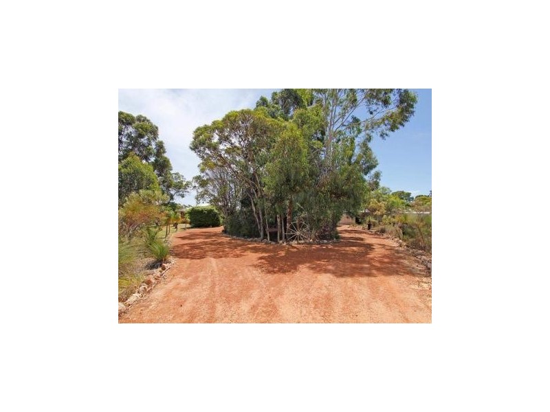 192 Birdwood Drive, Woodridge WA 6041