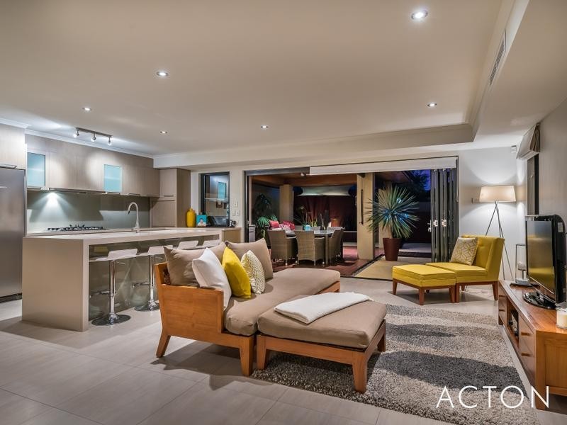 28A Clarecastle Retreat., Mindarie WA 6030