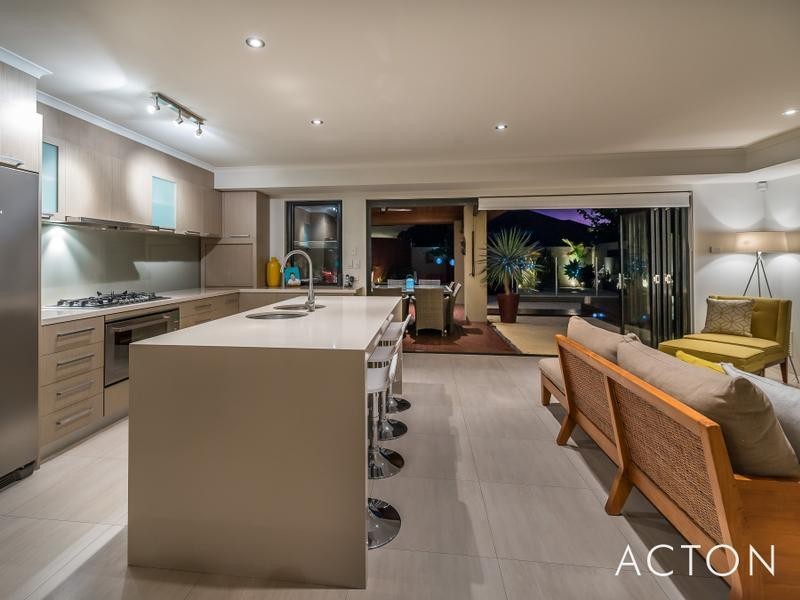 28A Clarecastle Retreat., Mindarie WA 6030