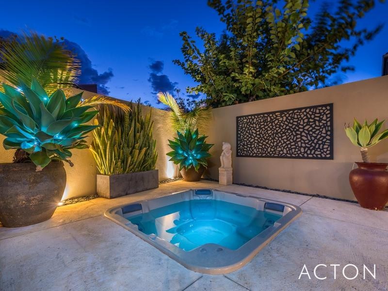 28A Clarecastle Retreat., Mindarie WA 6030