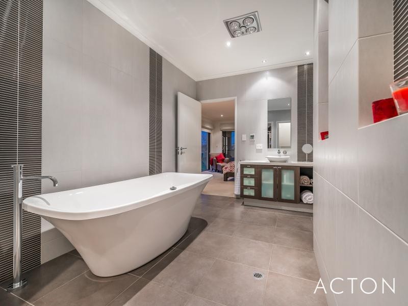 28A Clarecastle Retreat., Mindarie WA 6030