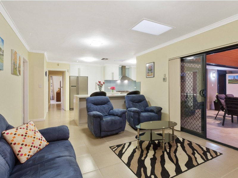 10 Shackleton Ave, Hillarys WA 6025