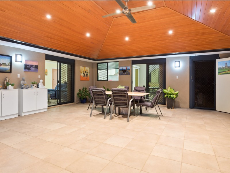 10 Shackleton Ave, Hillarys WA 6025