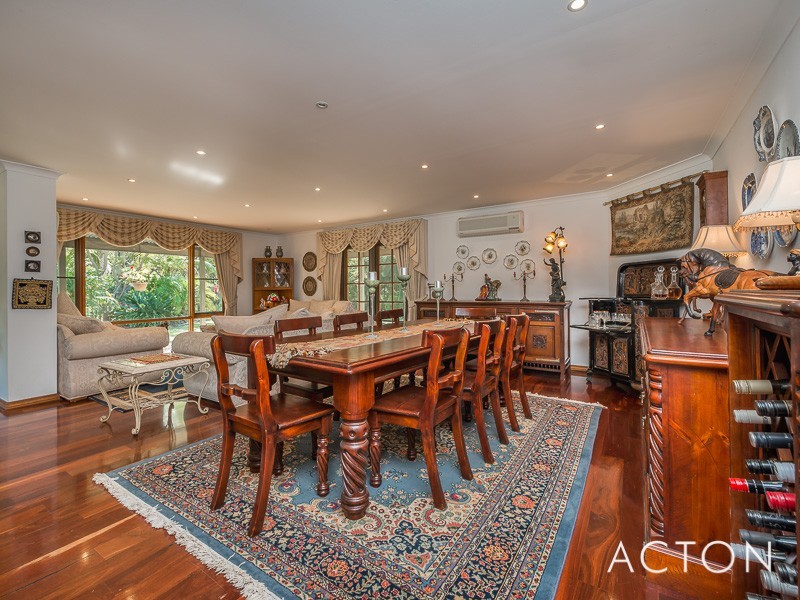 44 Rustic Gardens, Carramar WA 6031