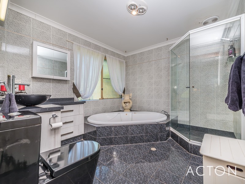 44 Rustic Gardens, Carramar WA 6031