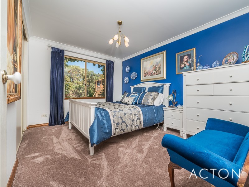 44 Rustic Gardens, Carramar WA 6031
