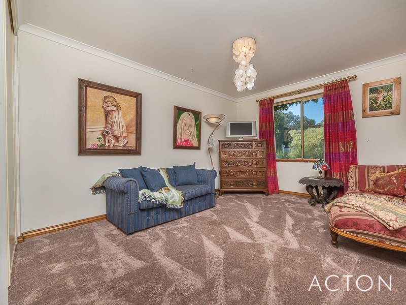 44 Rustic Gardens, Carramar WA 6031