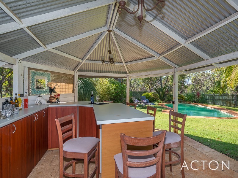 44 Rustic Gardens, Carramar WA 6031