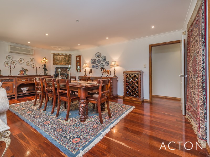 44 Rustic Gardens, Carramar WA 6031