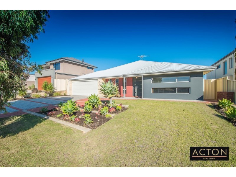 136 Golf Links Drive, Carramar WA 6031