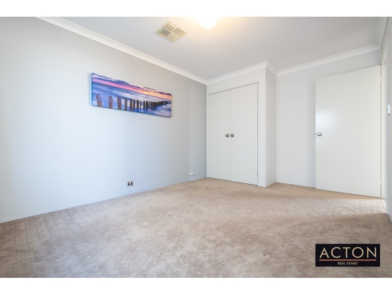 136 Golf Links Drive, Carramar WA 6031