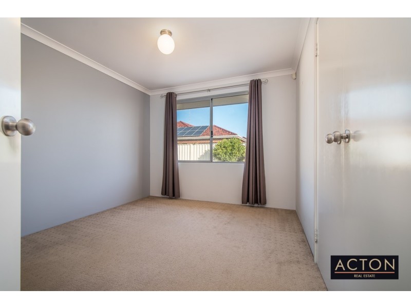 136 Golf Links Drive, Carramar WA 6031