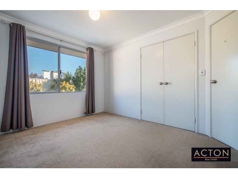 136 Golf Links Drive, Carramar WA 6031