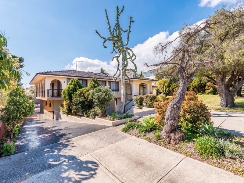 52 Oban Road, City Beach WA 6015