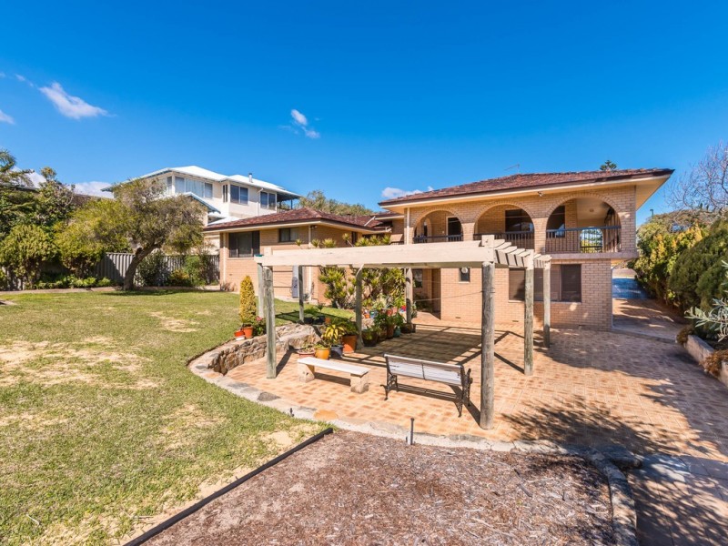 52 Oban Road, City Beach WA 6015