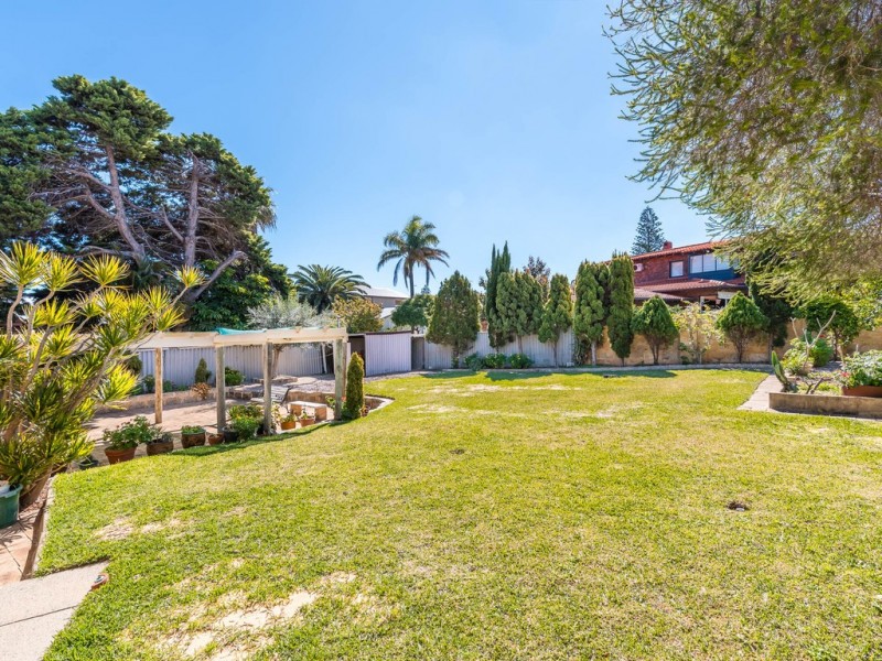 52 Oban Road, City Beach WA 6015