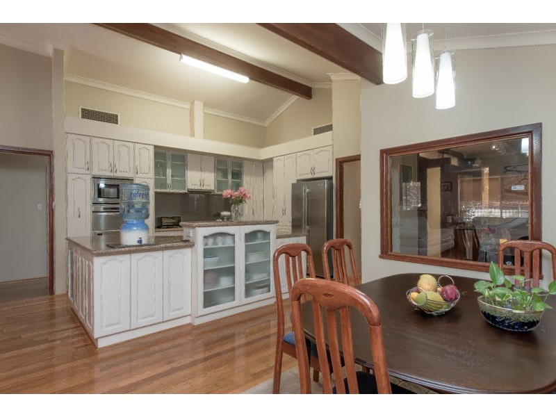 15 Cromford Way, Carine WA 6020