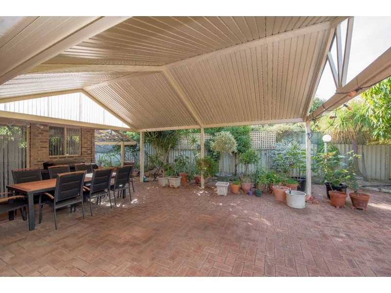 15 Cromford Way, Carine WA 6020