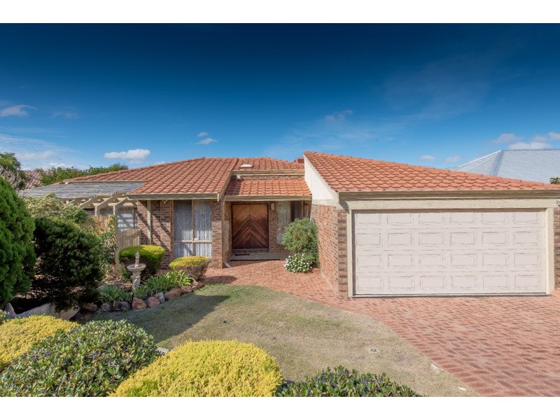 15 Cromford Way, Carine WA 6020
