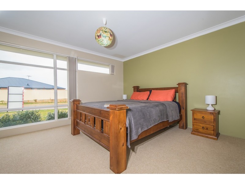 38 Lynella Circuit, Banksia Grove WA 6031