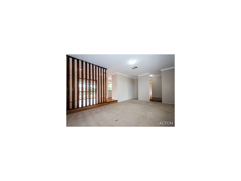 19 Throsby Way, Padbury WA 6025