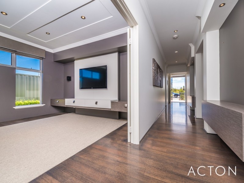 14 Hollington Boulevard, Alkimos WA 6038