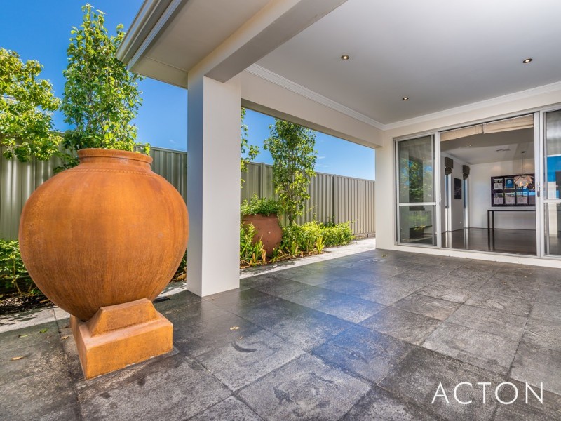 14 Hollington Boulevard, Alkimos WA 6038