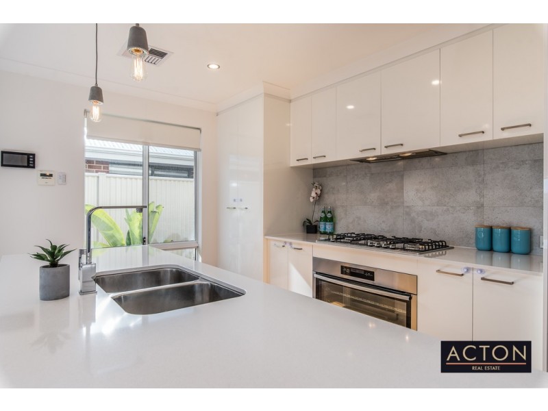 10 Tristan Way, Alkimos WA 6038