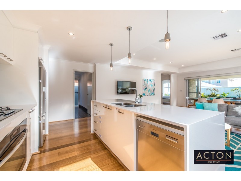 10 Tristan Way, Alkimos WA 6038