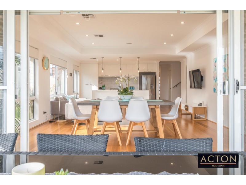 10 Tristan Way, Alkimos WA 6038