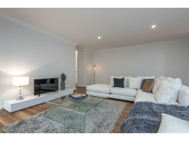 26b Thrall Street, Innaloo WA 6018