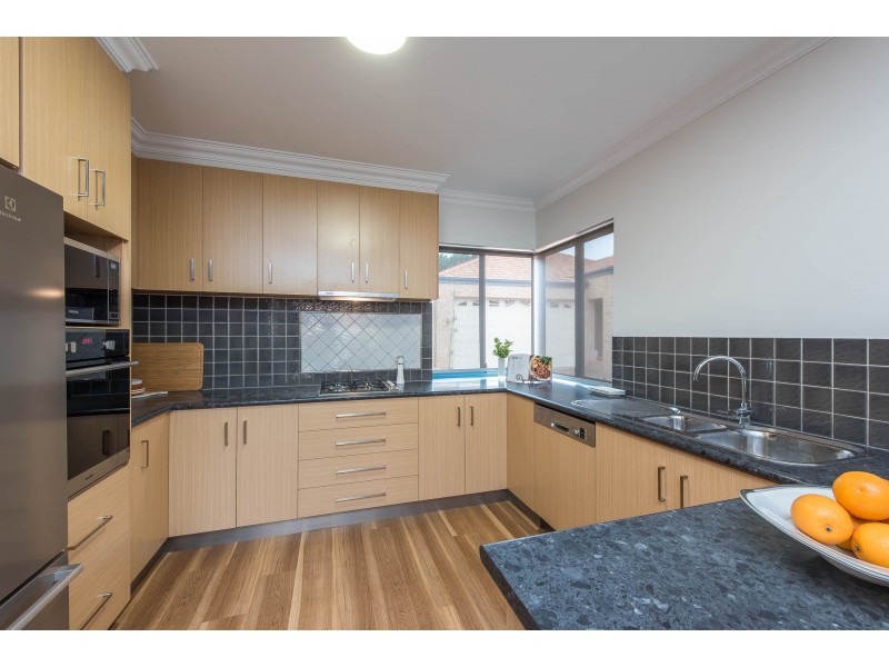 26b Thrall Street, Innaloo WA 6018